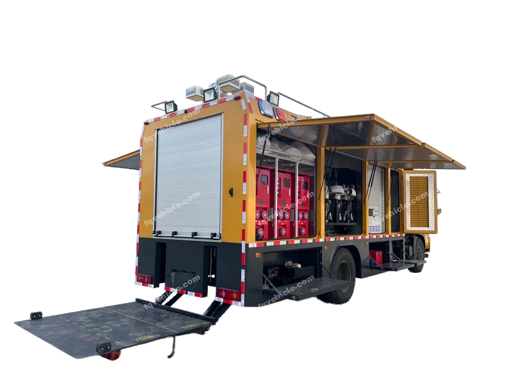 Fengqi rescue vehicle right-rear view