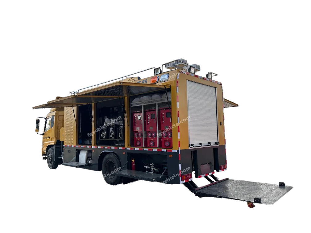 Fengqi rescue vehicle left-rear view