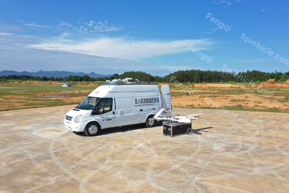 Composite-Wing UAV Command Vehicle — completed vehicle 2