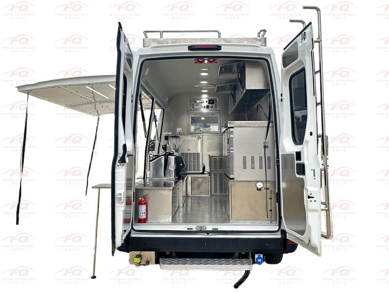 Iveco M1-33S Ice Cream Van