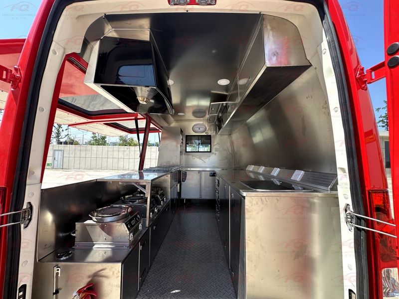 IVECO Daily M1-33S Mobile Catering Truck | Modular Food Truck