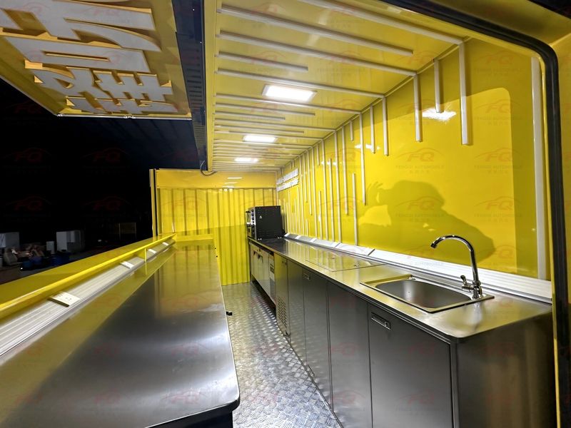 Qingling Isuzu Catering Vehicle