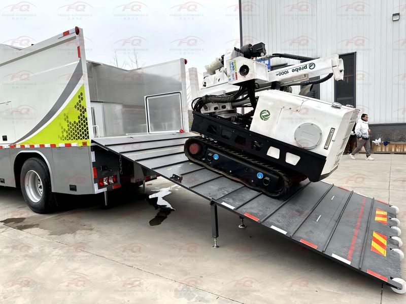 XCMG Hanfeng G5 Electric Road Detection Vehicle | 18-Ton Mobile Testing Laboratory