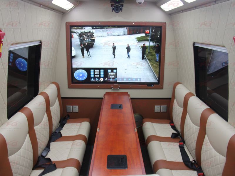 IVECO Daily Medical Emergency Command Vehicle | Mobile On-Site Command Center
