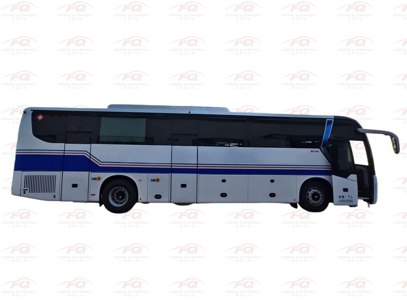 Golden Dragon XML6827 Medical Screening Vehicle | Mobile Health Examination & Blood Collection Truck