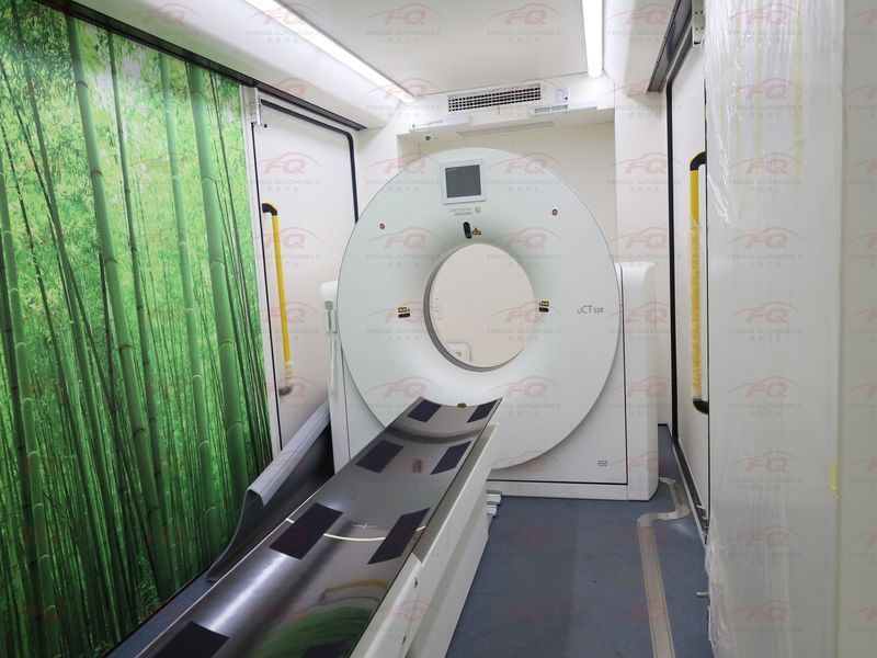 SHACMAN 8×4 Mobile Medical Laboratory Truck | Expandable CT & Nucleic Acid Testing Vehicle