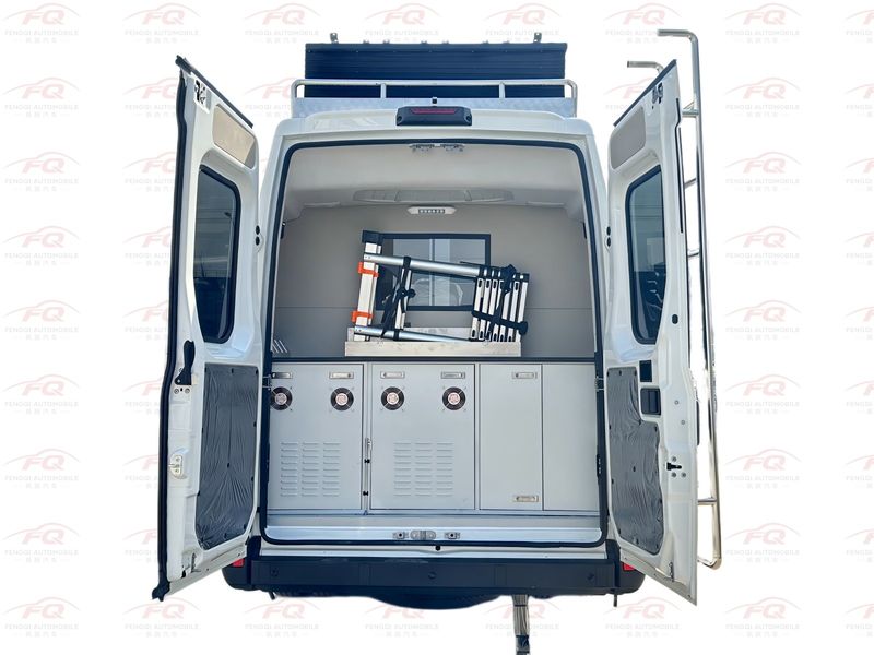 IVECO Daily M1-33S Satellite Communication Command Vehicle | 4t Lightweight Mobile Command & SATCOM Platform