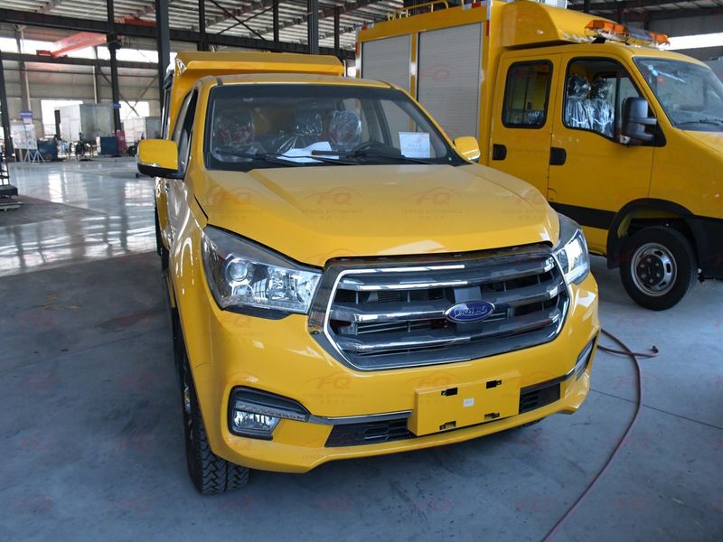 Qingling Isuzu 4x4 Pickup Emergency Rescue Vehicle | 3.3t Lightweight Drainage & Breaching Truck