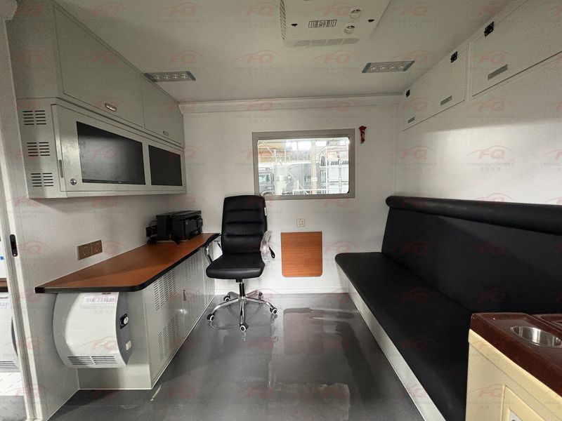 Trailer-Mounted Mobile Oilfield Work Cabin | 20ft Expandable Explosion-Proof Petroleum Operations Shelter